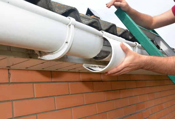 Gutter Maintenance in San Rafael
