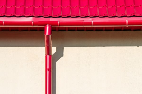 Cost of Downspout Reattachment in San Rafael